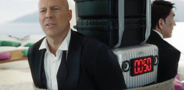 Bruce Willis vendeu ou não vendeu direitos de seu rosto para deepfake? - 02/10/2022