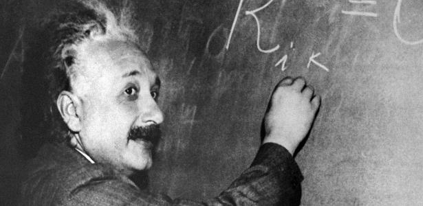 Nobel de física leva prêmio por fenômeno quântico que 'assustou' Einstein - 05/10/2022